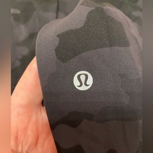 Lululemon Camo Wunder Train High-Rise Tight 28”